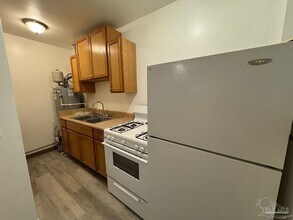 205 Holmes Dr in Pensacola, FL - Building Photo - Building Photo