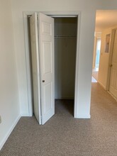 5 Mruck St, Unit Eastview in Throop, PA - Foto de edificio - Building Photo