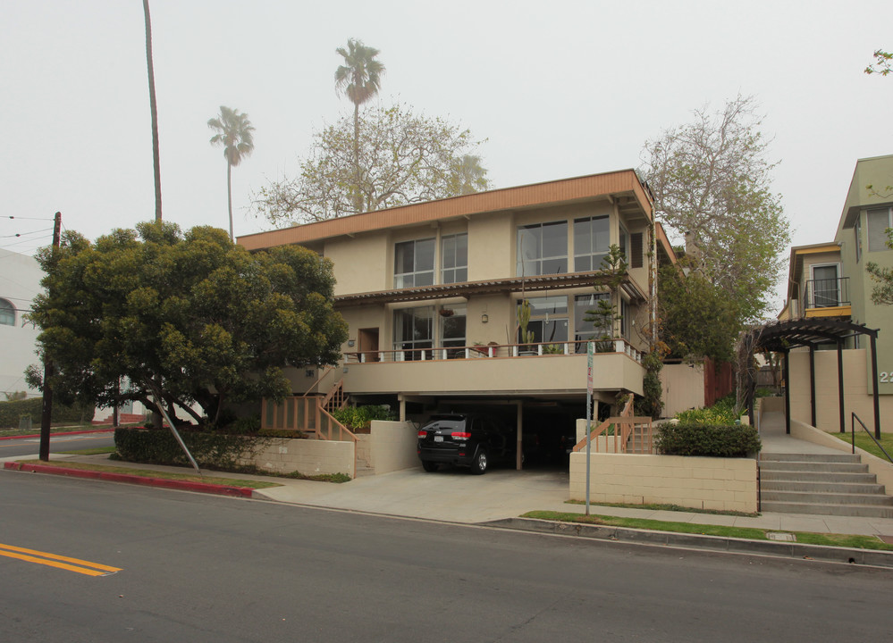 612 Pacific St in Santa Monica, CA - Building Photo