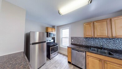 30 Henry St in New Haven, CT - Building Photo - Building Photo