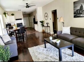 5109 Lindsay St in Houston, TX - Building Photo - Building Photo