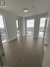 25 Wellington St S in Kitchener, ON - Building Photo - Building Photo