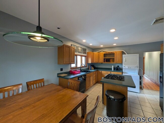 80 North St in Medford, MA - Building Photo - Building Photo