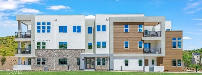 27226 Cranmore Wy in Valencia, CA - Building Photo - Building Photo