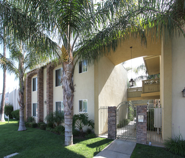 Valley Garden in El Cajon, CA - Foto de edificio - Building Photo