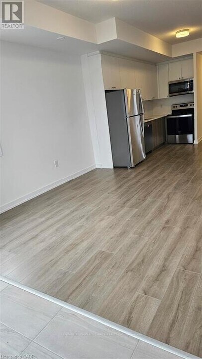 40 Palace St in Kitchener, ON - Building Photo