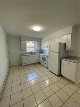 23 College St in Clinton, CT - Building Photo - Building Photo