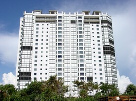 Biltmore at Bay Colony in Naples, FL - Foto de edificio - Building Photo