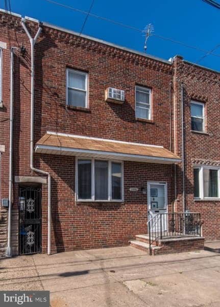 property at 2550 E Clearfield St