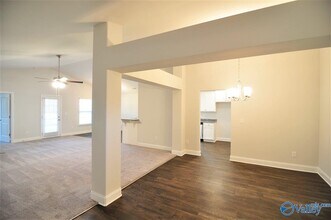 2464 Bell Manor Dr SW in Huntsville, AL - Building Photo - Building Photo