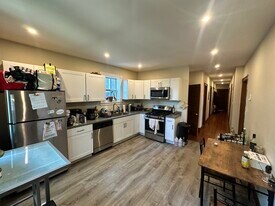 174 Saint Alphonsus St, Unit 3 in Boston, MA - Building Photo