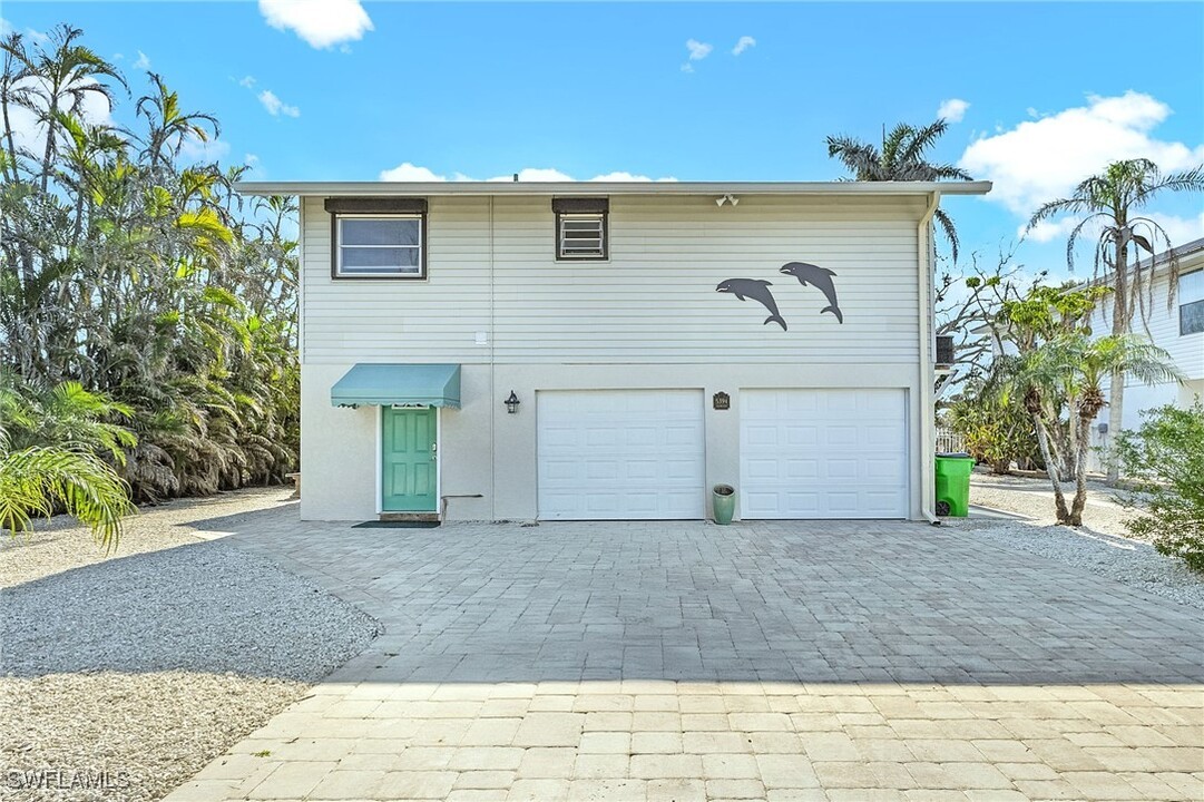 5394 Palmetto St in Fort Myers Beach, FL - Building Photo
