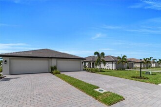 19553 Hinkley Dr in Estero, FL - Building Photo - Building Photo