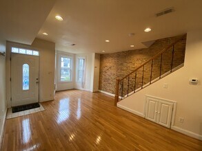 1122 K St NE in Washington, DC - Building Photo - Building Photo