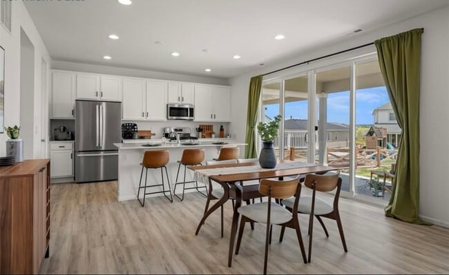 5677 Mammoth Ln in Colorado Springs, CO - Foto de edificio - Building Photo