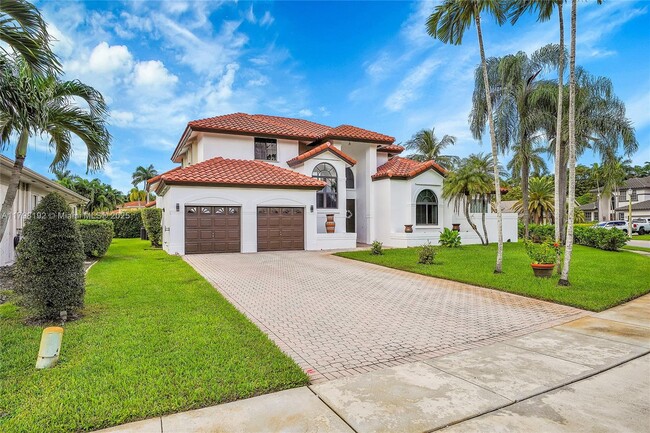 property at 500 Cypress Pointe Dr E