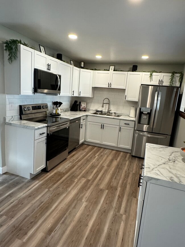 property at 801 Gloria Ave
