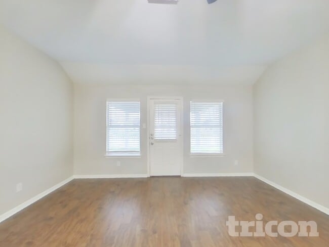 5008 Asia Ln in Dickinson, TX - Building Photo - Building Photo