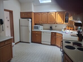 12 Arrowhead Ln in Killingly, CT - Building Photo - Building Photo
