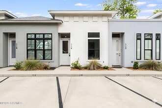 114 S Jefferson St in Broussard, LA - Building Photo - Building Photo