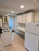 19 Irving St, Unit #3-J in Winchester, MA - Building Photo