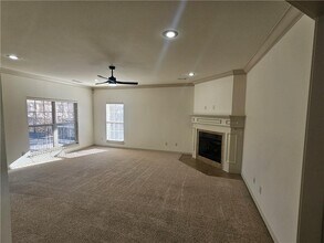 2311 S Mont Blanc Ave in Rogers, AR - Building Photo - Building Photo