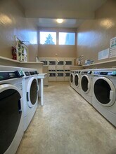 417 Piccadilly Pl, Unit 417 in San Bruno, CA - Building Photo - Building Photo