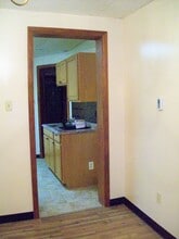 106 17th Street, Unit APT 2 in Altoona, PA - Building Photo - Building Photo