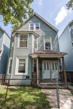 3121 N Kimball Ave in Chicago, IL - Foto de edificio - Building Photo