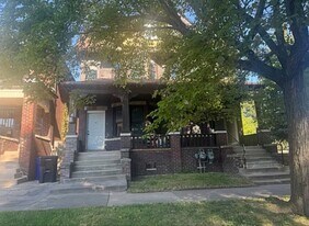2224 Helen St in Detroit, MI - Building Photo