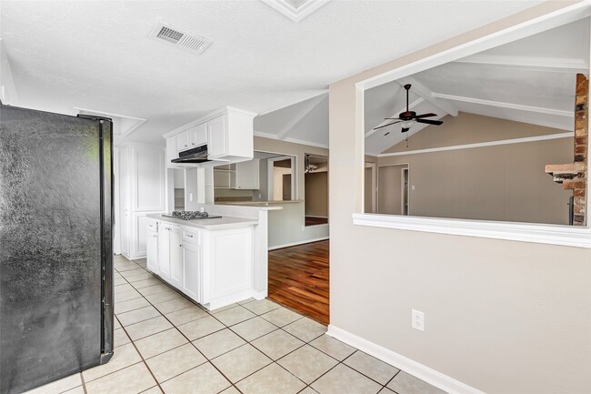 property at 2022 Fir Springs Dr