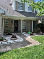 3110 Settlers Way Blvd in Sugar Land, TX - Building Photo