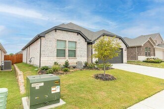 2216 Dunbar Dr in Sherman, TX - Building Photo - Building Photo