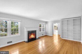 3548 N Valley St in Arlington, VA - Building Photo - Building Photo
