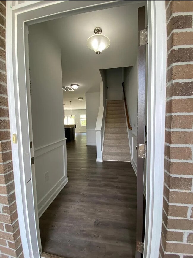 Room in Townhome on Durants Neck Ln in Morrisville, NC - Building Photo - Building Photo