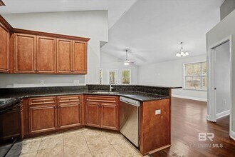 9011 Brookside Ln in Daphne, AL - Building Photo - Building Photo