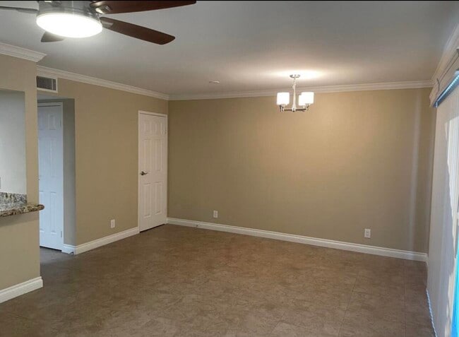 43376 Cook St in Palm Desert, CA - Foto de edificio - Building Photo