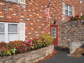 Edgemont Terrace Apartments in Reading, PA - Building Photo - Building Photo