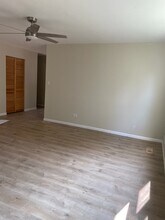 6853 Redwing Dr in Woodridge, IL - Building Photo - Building Photo