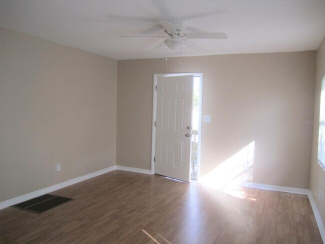 986 22nd Ave S in St. Petersburg, FL - Building Photo - Building Photo