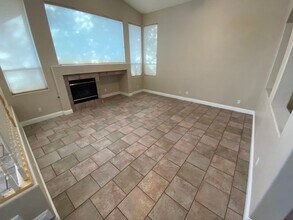 2216 Menifee Ct in Las Vegas, NV - Building Photo - Building Photo