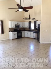 3001 W Hampshire Ct in Tucson, AZ - Foto de edificio - Building Photo