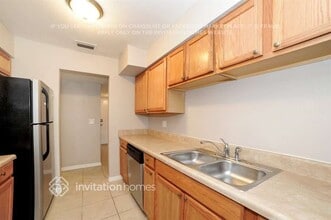 2324 Fulton Way SW in Largo, FL - Foto de edificio - Building Photo