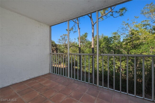 property at 3021 Sandpiper Bay Cir