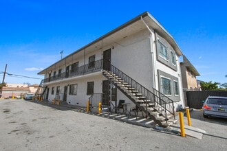 703 W 79th St in Los Angeles, CA - Building Photo - Building Photo