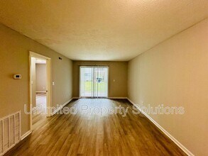 211 Sunn Aire Ct in Wilmington, NC - Building Photo - Building Photo