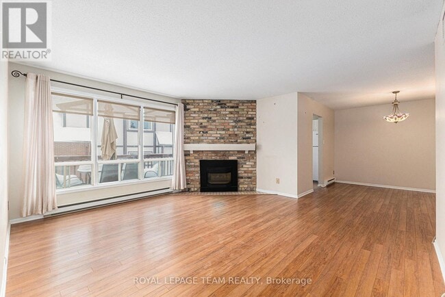 7 Harness Ln in Ottawa, ON - Building Photo - Building Photo