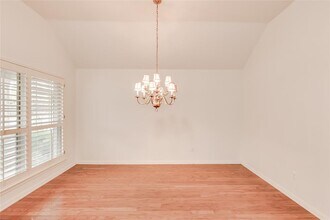 15437 Fisher Island Dr in Austin, TX - Building Photo - Building Photo