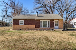 6215 Independence St in Park City, KS - Building Photo