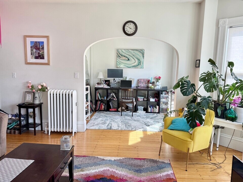 51 Temple St in Somerville, MA - Building Photo